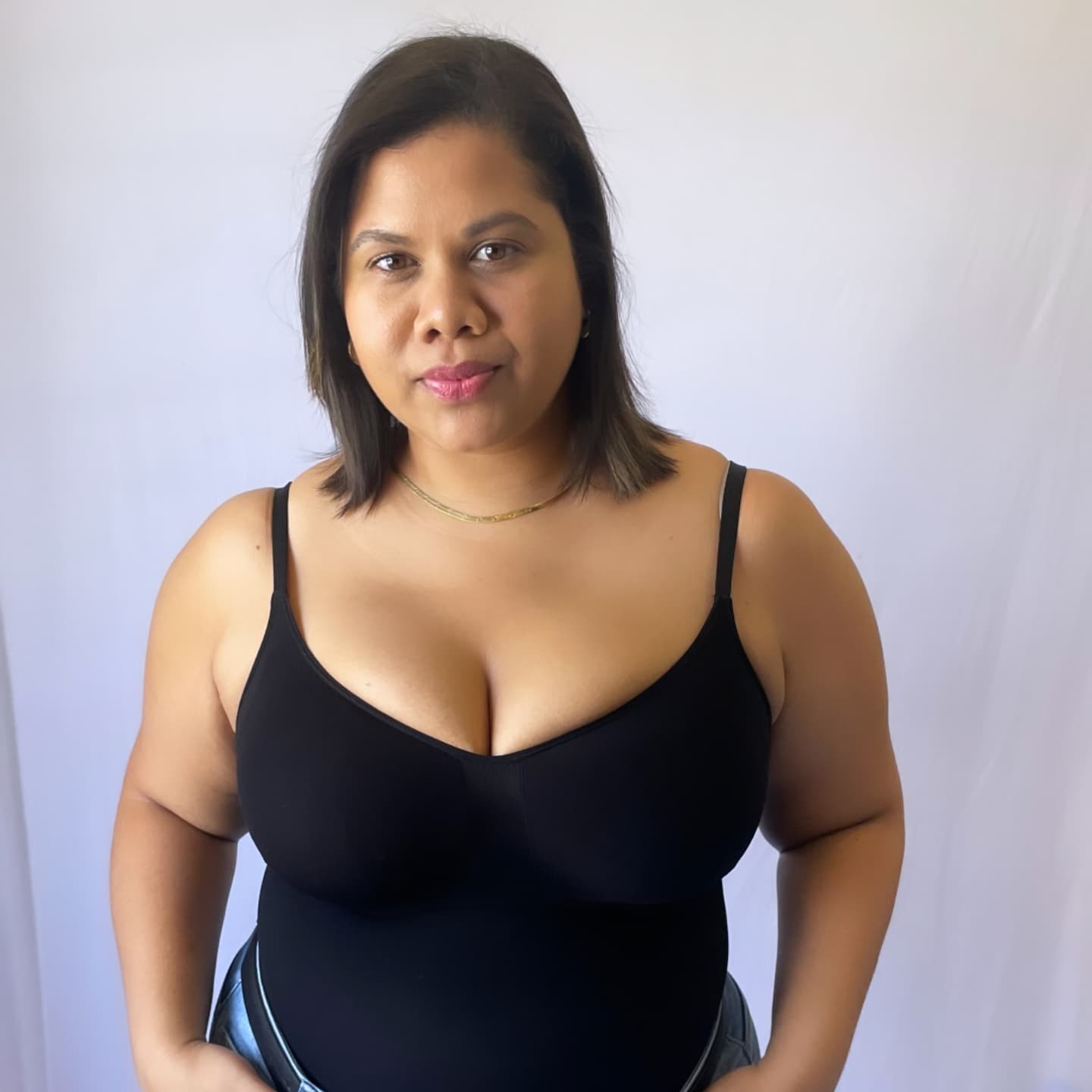 HONI Curve Enhancer Thong Shapewear Black
