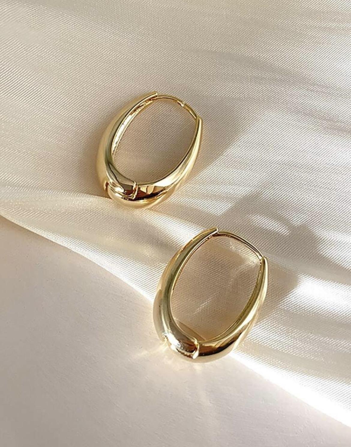 Sinia Hoops
