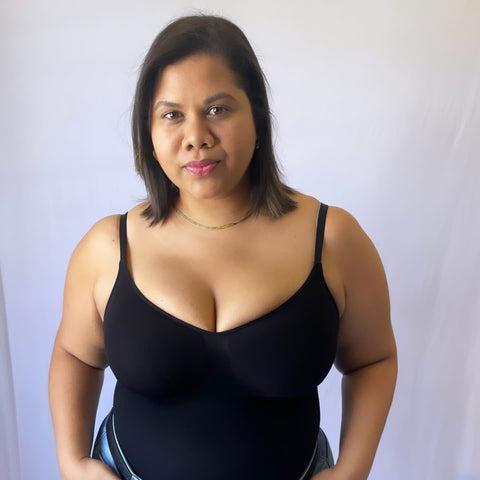 HONI Curve Enhancer Thong Shapewear Black